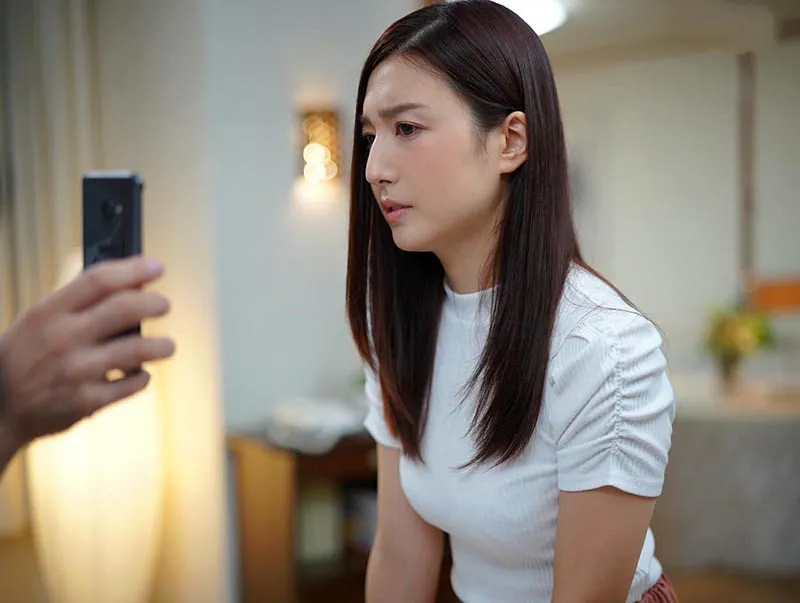 Cô vợ vụng trộm bị anh xã bắt quả tang và cái kết jav