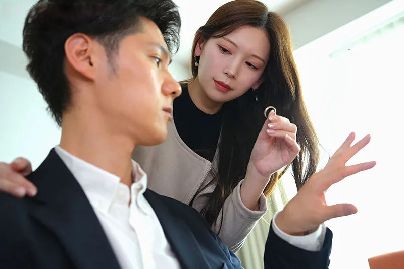 Cô vợ đi đi chơi, ông xã ở nhà bị nhỏ em bà xã gạ nện không trượt phát nào